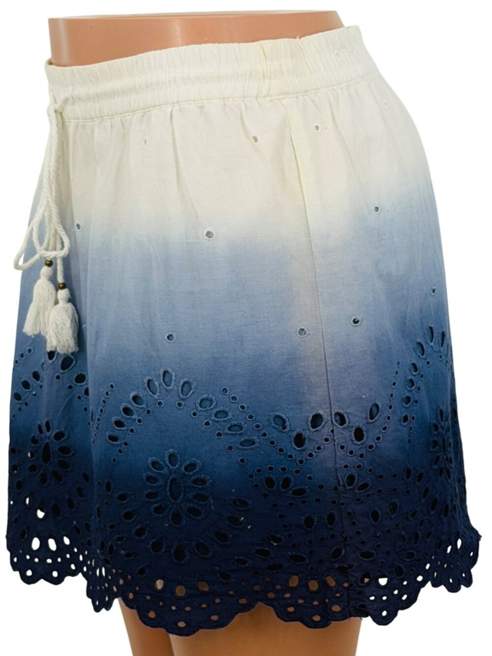 Express White Blue Ombre Eyelet Scalloped Tassel Mini Skirt | Coastal Boho 2K10s - Picture 5 of 16